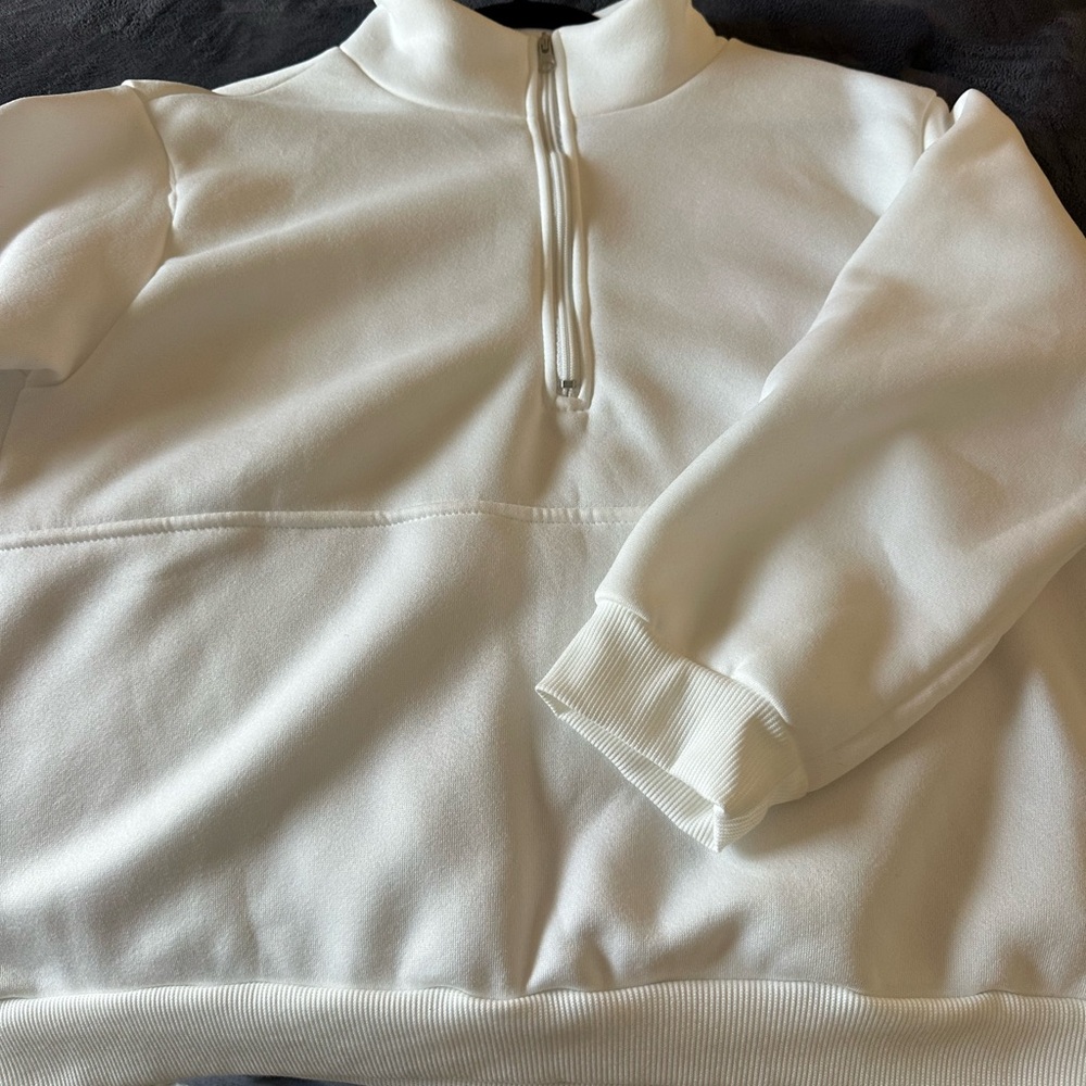 SHEIN White Zip-Up Sweatshirt